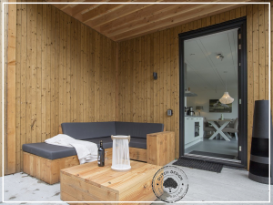 steigerhouten hocker